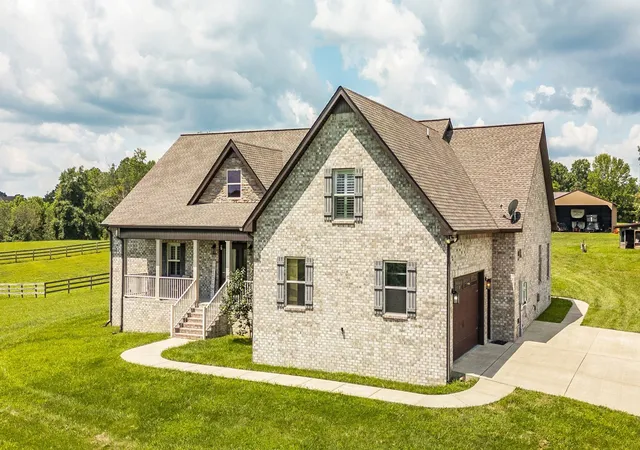 Homes for sale in Bethpage, TN | 1629 Rock Bridge Rd, Bethpage, TN 37022 | MLS# 3070839