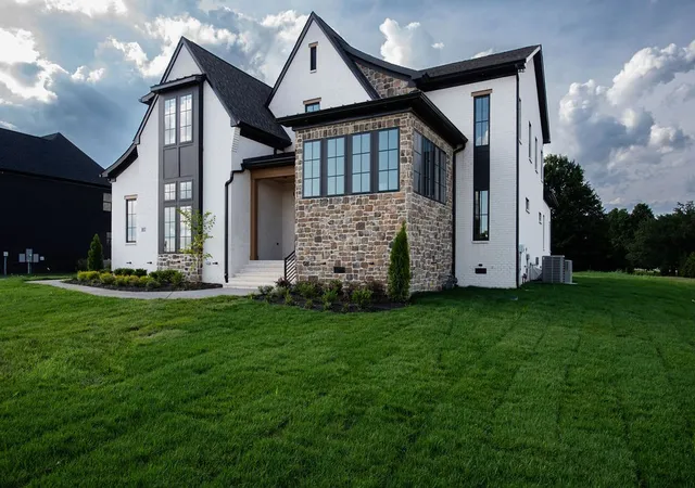2nd image of 102 Autumn Breeze Dr, Mount Juliet, TN 37122 | MLS# 3118748