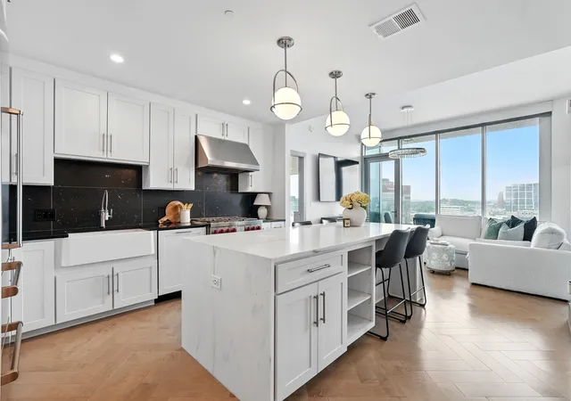 1st image of 1616 West End Ave #1611, Nashville, TN 37203 | MLS# 3110061