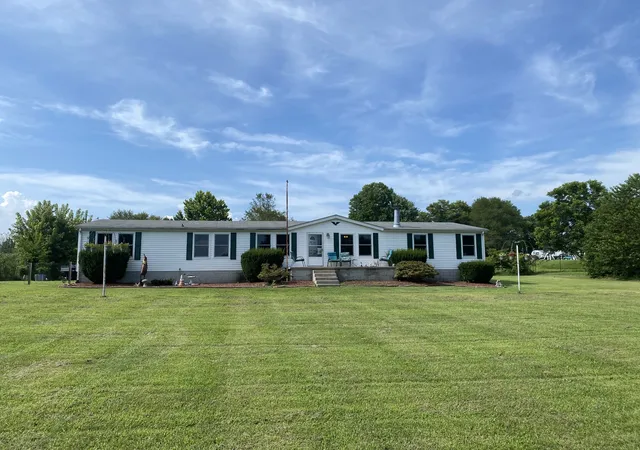 Homes for sale in Bethpage, TN | 417 Buttermilk Hollow Rd, Bethpage, TN 37022 | MLS# 3072146