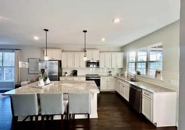 2nd image of 215 Evans Dr, Tullahoma, TN 37388 | MLS# 3098611