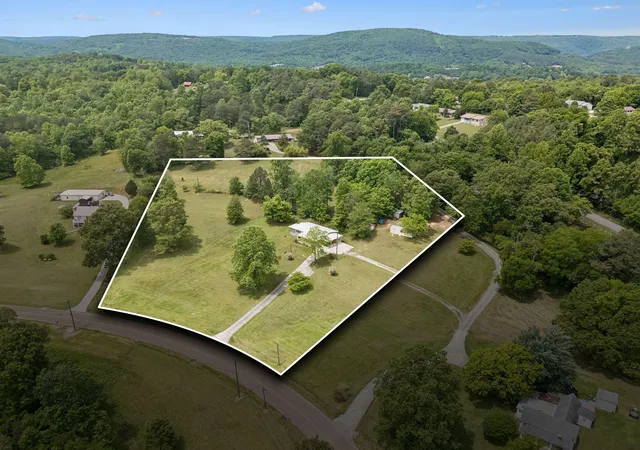 Homes for sale in Dayton, TN | 1484 Blythe Ferry Road, Dayton, TN 37321 | MLS# 3071945