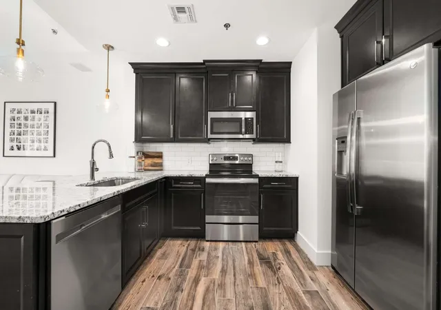 2nd image of 301 Demonbreun St #920, Nashville, TN 37201 | MLS# 3080077