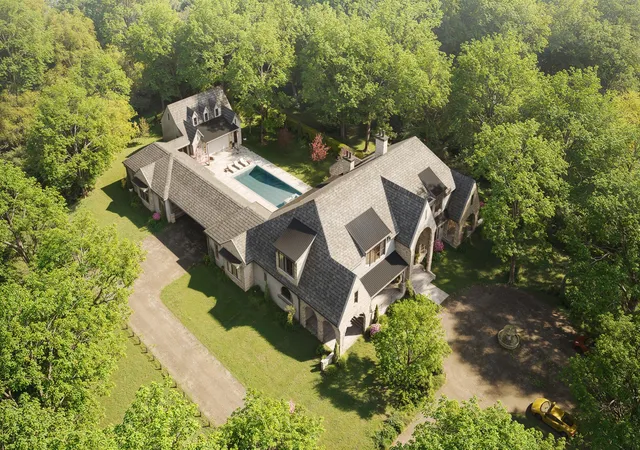 Photo 1 of Mansion for sale at 6010 Robin Hill Rd, Nashville, TN 37205 | MLS# 3072762 | Listing updated on 2026-05-24