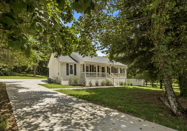 1st image of 670 Northridge Rd, Columbia, TN 38401 | MLS# 3072731