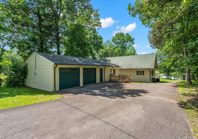 Homes for sale in Decatur, TN | 152 Hiwassee Dr, Decatur, TN 37322 | MLS# 3187161