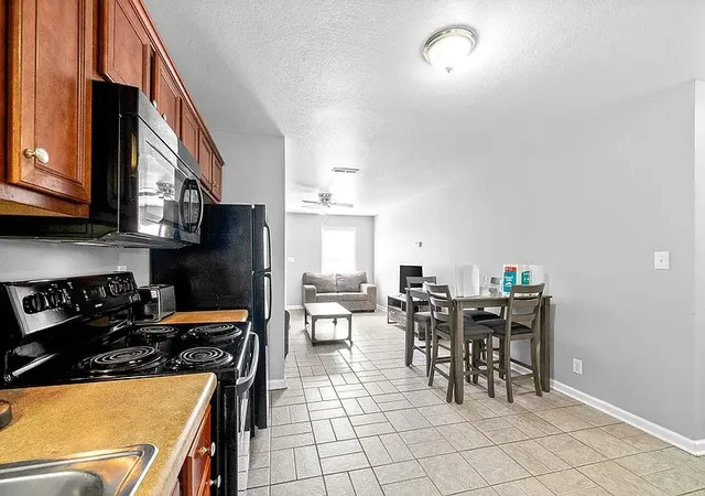 Photo 4 of Multi family home for sale at 535 Lafayette Rd, Clarksville, TN 37042 | MLS# 3601502 | Listing updated on 2026-10-02