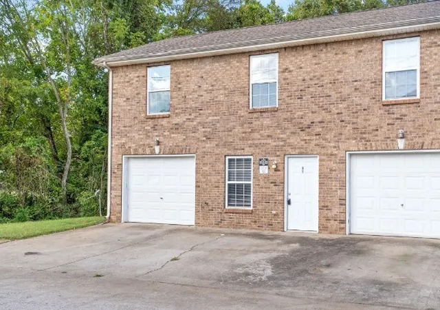 2nd image of 535 Lafayette Rd Lot 8 Bldg B, Clarksville, TN 37042 | MLS# 3163731