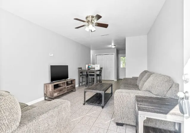 Listing Photo 5 - Condo for sale in building located at 535 Lafayette Rd Lot 8 Bldg B, Clarksville, TN 37042