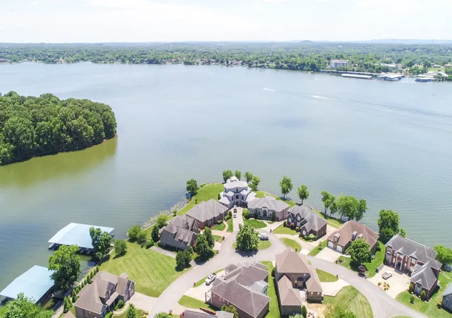 1st image of 131 Lake Harbor Dr, Hendersonville, TN 37075 | MLS# 3072598
