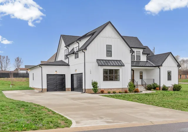 2nd image of 105 Sarah Frances Ct, Clarksville, TN 37043 | MLS# 3123096