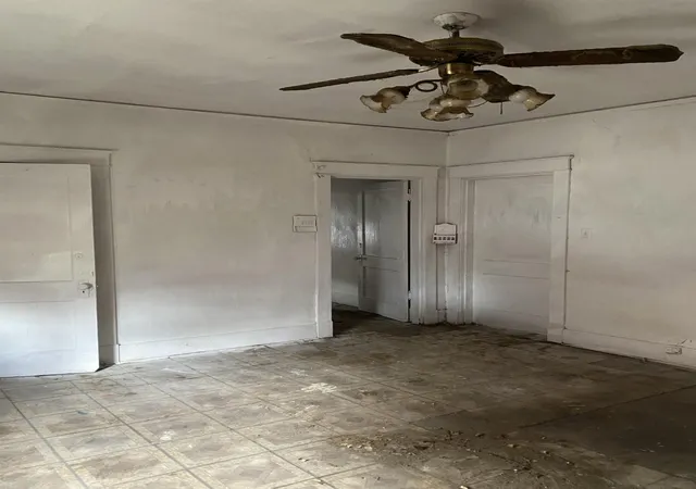 Photo 4 of Single family home for sale at 1423 S Willett St, Memphis, TN 38106 | MLS# 3073095 | Listing updated on 2026-01-23