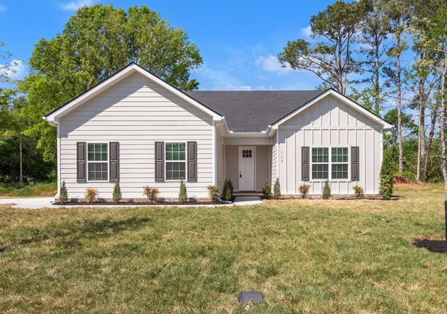 Homes for sale in Columbia, TN | 112 Centennial Lane, Columbia, TN 38401 | MLS# 3093166