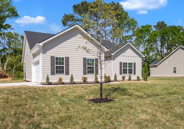 Homes for sale in Columbia, TN | 112 Centennial Lane, Columbia, TN 38401 | MLS# 3093166