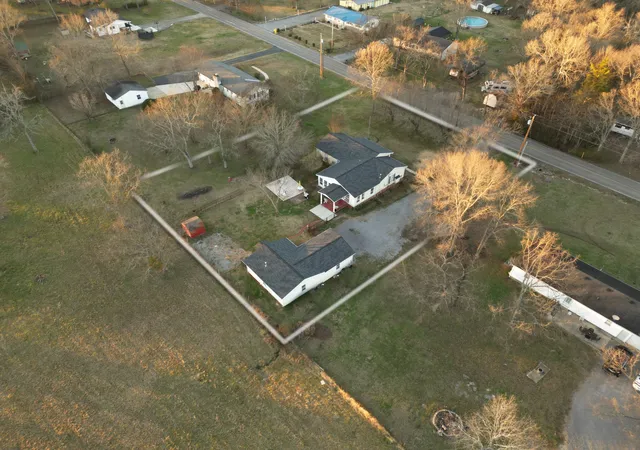 5th image of 211 Woodland Dr, Shelbyville, TN 37160 | MLS# 3078540