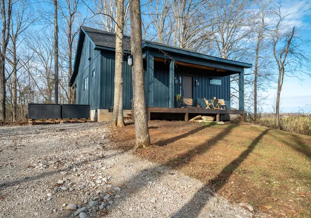 Photo 2 of Single family home for sale at 1545 Blue Springs Rd, Sparta, TN 38583 | MLS# 3080203 | Listing updated on 2026-05-18