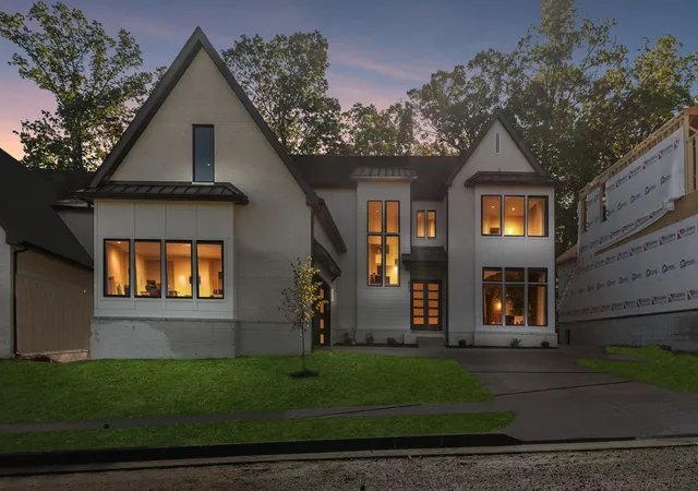 Photo 1 of Sale Pending at 775 Summit Oaks Ct, Nashville, TN 37221 | MLS# 3149585 | Listing updated on 2026-04-14