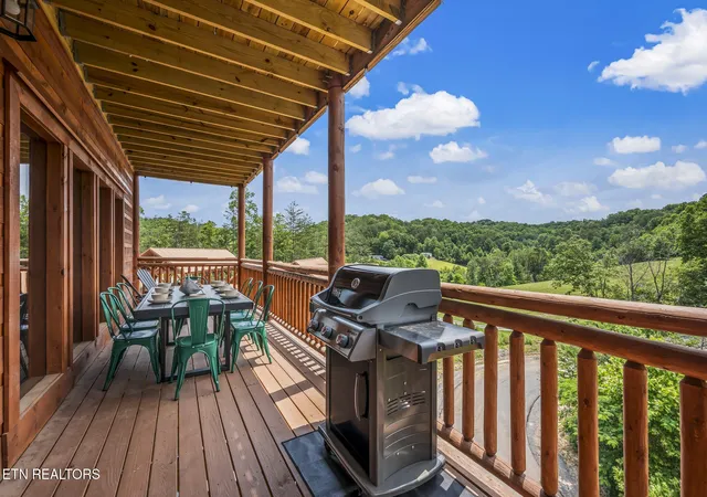 Photo 3 of Single family home for sale at 3303 Grace Way, Sevierville, TN 37876 | MLS# 3305370 | Listing updated on 2026-10-25
