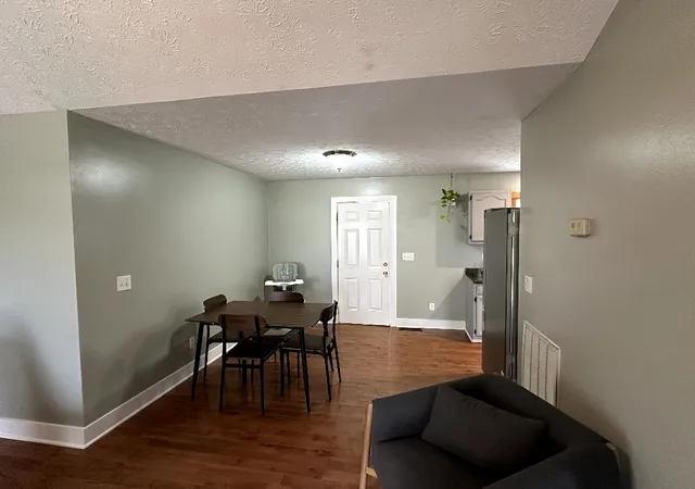 5th image of 882 Pleasant Hill Rd, Franklin, KY 42134 | MLS# 3078423