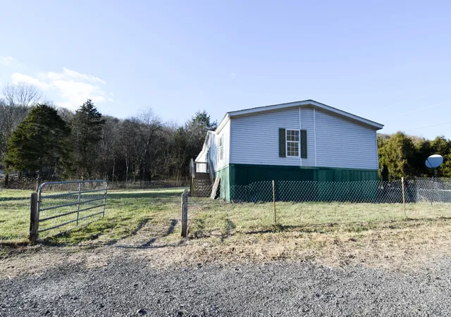 Photo 3 of House for sale at 635 Celsor Rd, Hartsville, TN 37074 | MLS# 3098982 | Listing updated on 2026-09-28