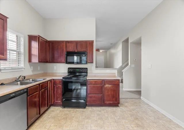 Photo 4 of Sale Pending at 7149 Chena Bay Ln, Cordova, TN 38018 | MLS# 3183732 | Listing updated on 2026-04-28
