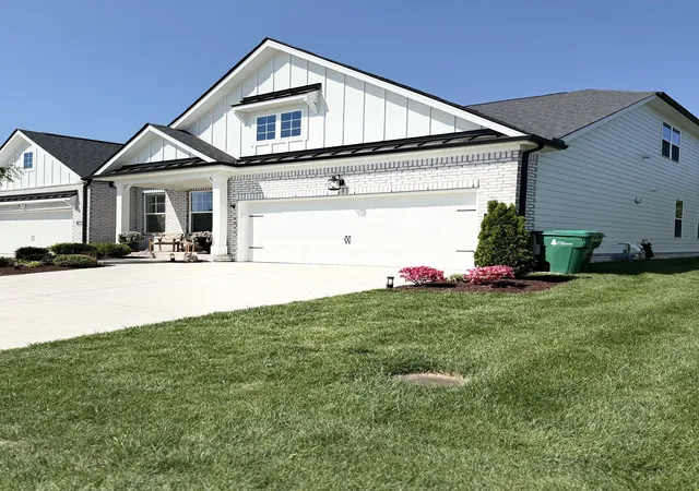 Photo 2 of Townhouse for sale at 1407 Autumn Leaf Ln, Mount Juliet, TN 37122 | MLS# 3093650 | Listing updated on 2026-04-25