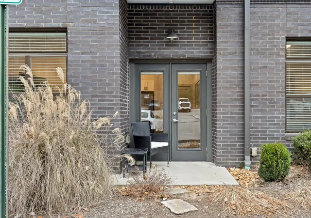 Photo 3 of Condo for sale at 782 Riverfront Pkwy #109, Chattanooga, TN 37402 | MLS# 3079288 | Listing updated on 2026-09-19