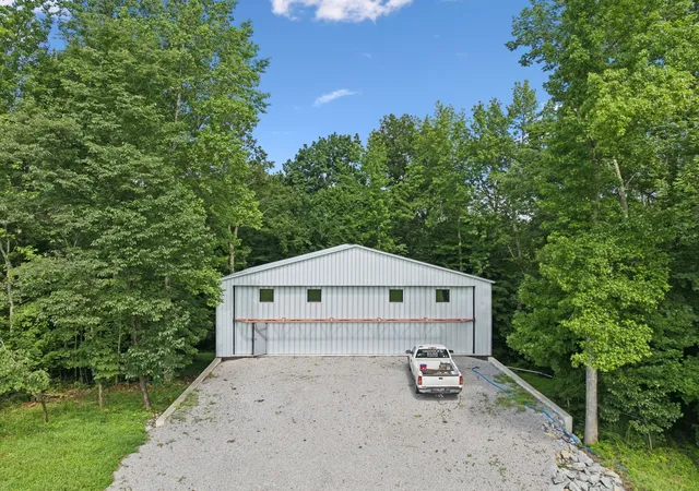 Homes for sale in Chapmansboro, TN | 432 Slow Roll Dr, Chapmansboro, TN 37035 | MLS# 3079312