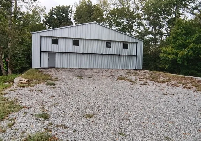 Homes for sale in Chapmansboro, TN | 432 Slow Roll Dr, Chapmansboro, TN 37035 | MLS# 3079312