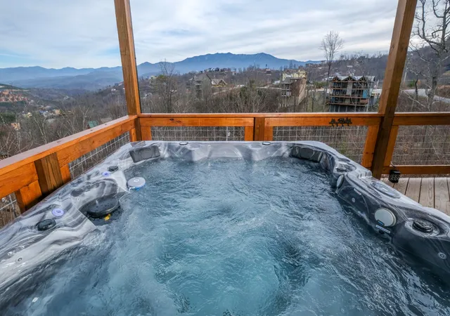 Photo 3 of Single family home for sale at 928 N Woodland Dr, Gatlinburg, TN 37738 | MLS# 3598131 | Listing updated on 2026-09-23