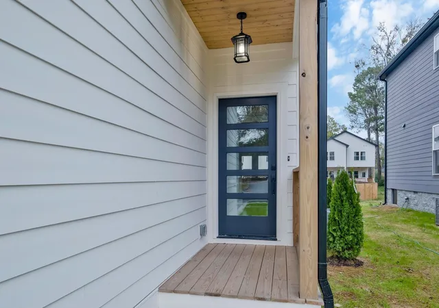 Photo 3 of Single family home for sale at 205 Paragon Mills Rd, Nashville, TN 37211 | MLS# 3079622 | Listing updated on 2026-09-05