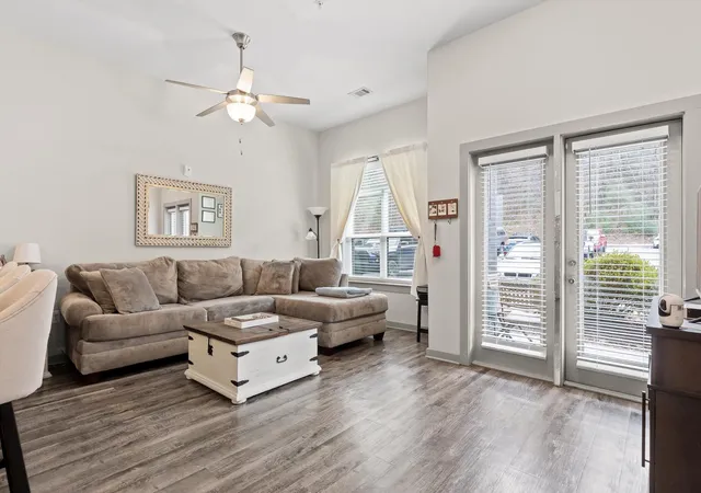 Photo 2 of Single family home for sale at 782 Riverfront Pkwy, Chattanooga, TN 37402 | MLS# 3336624 | Listing updated on 2026-08-17