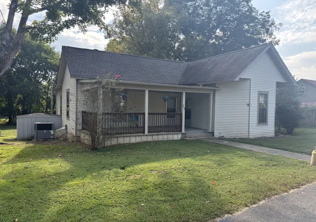 4th image of 208 College St, Petersburg, TN 37144 | MLS# 3079892