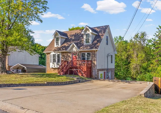 Photo 1 of Single family home for sale at 706 Green Valley Ct, Clarksville, TN 37042 | MLS# 3610299 | Listing updated on 2026-10-06