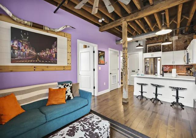 5th image of 610 21St Ave N, Nashville, TN 37203