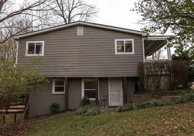 3rd image of 231 E End Rd, Goodlettsville, TN 37072 | MLS# 3080108