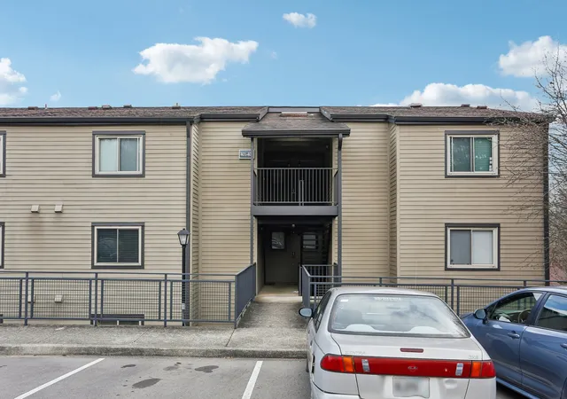 3rd image of 401 Summit Ridge Pl #401, Nashville, TN 37215 | MLS# 3083879