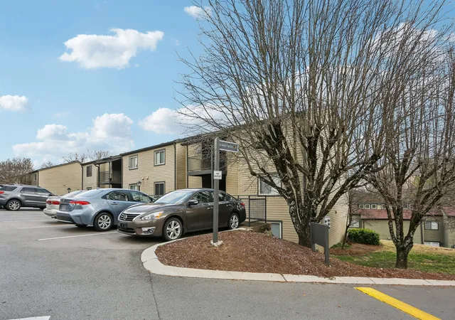 4th image of 401 Summit Ridge Pl #401, Nashville, TN 37215 | MLS# 3083879