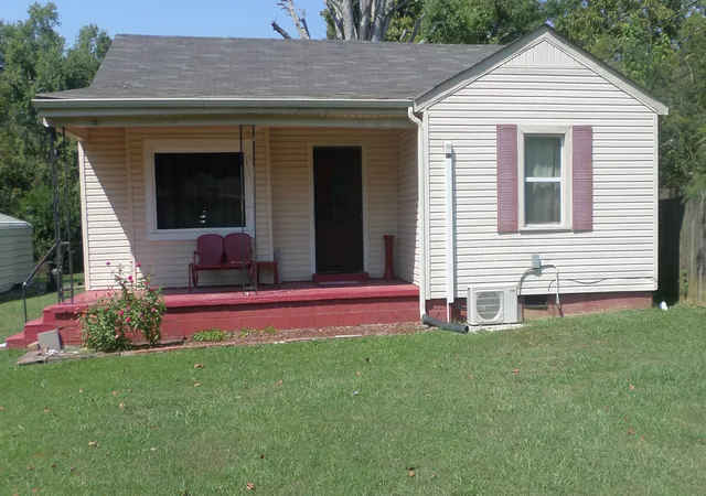 Photo 1 of Single family home for sale at 286 Hillcrest Cir Dr, Jackson, TN 38301 | MLS# 3080361 | Listing updated on 2026-09-04