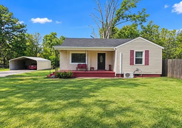 Photo 1 of Single family home for sale at 286 Hillcrest Cir Dr, Jackson, TN 38301 | MLS# 3080361 | Listing updated on 2026-10-14