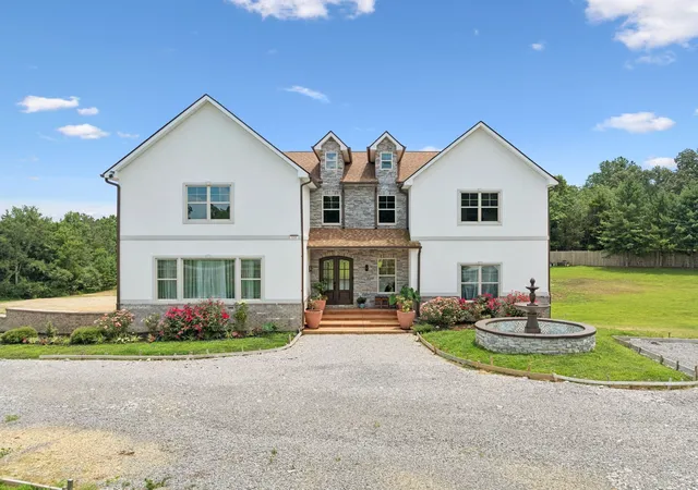 Photo 2 of Single family home for sale at 130 Cedar Ridge Ln, Smithville, TN 37166 | MLS# 3097665 | Listing updated on 2026-08-26