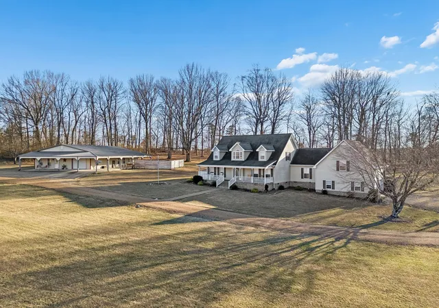 2nd image of 814 Denning Ford Rd, Portland, TN 37148 | MLS# 3112957