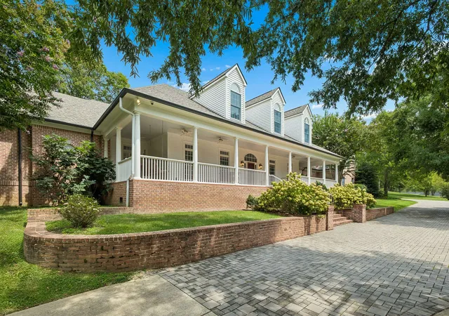 Photo 3 of Mansion for sale at 1228 Mary Helen Dr, Nashville, TN 37220 | MLS# 3112670 | Listing updated on 2026-08-21