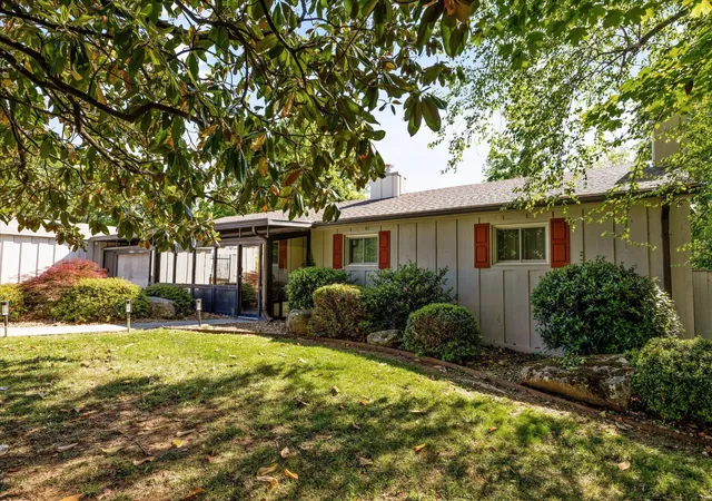 2nd image of 565 Hillcrest Circle, Etowah, TN 37331 | MLS# 3255895