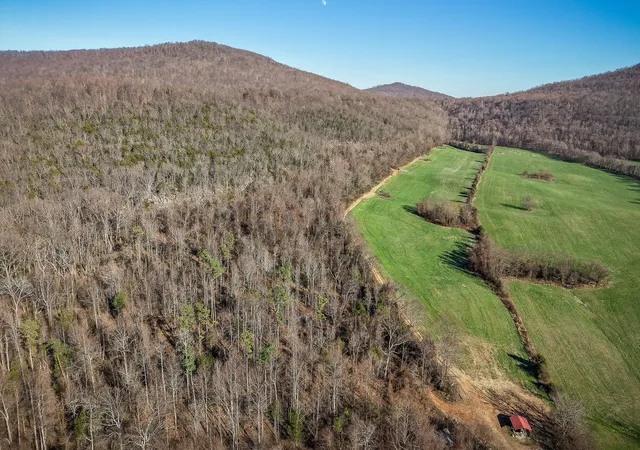 Photo 2 of House for sale at 505 Thaxton Rd, Mc Minnville, TN 37110 | MLS# 3093578 | Listing updated on 2026-10-09