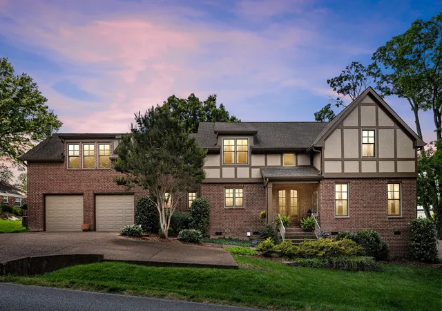 2nd image of 4189 Belmont Park Ter, Nashville, TN 37215 | MLS# 3097475