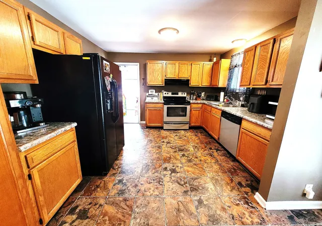 2nd image of 120 Mae Cir, Dickson, TN 37055 | MLS# 3097404