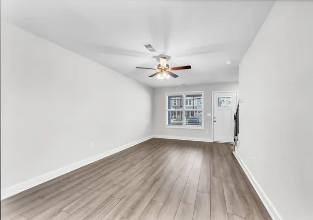 Photo 3 of Townhouse for sale at 107 Quarry Point Dr, Clarksville, TN 37043 | MLS# 3097536 | Listing updated on 2026-08-14