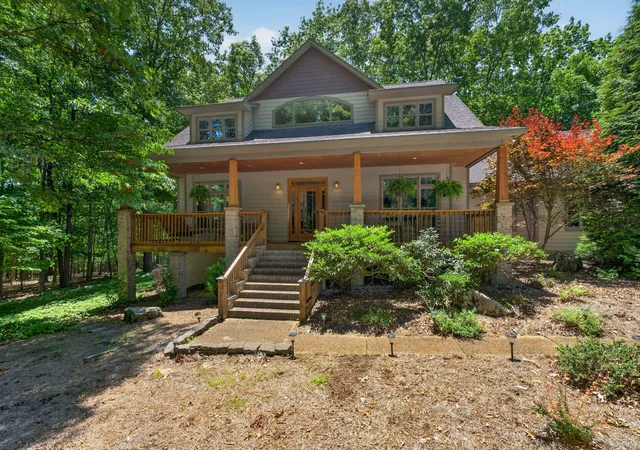 Homes for sale in Monteagle, TN | 2046 Lakeshore Dr, Monteagle, TN 37356 | MLS# 3097873