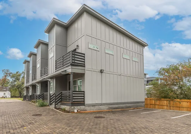1st image of 109e Duke St, Nashville, TN 37207 | MLS# 3159341